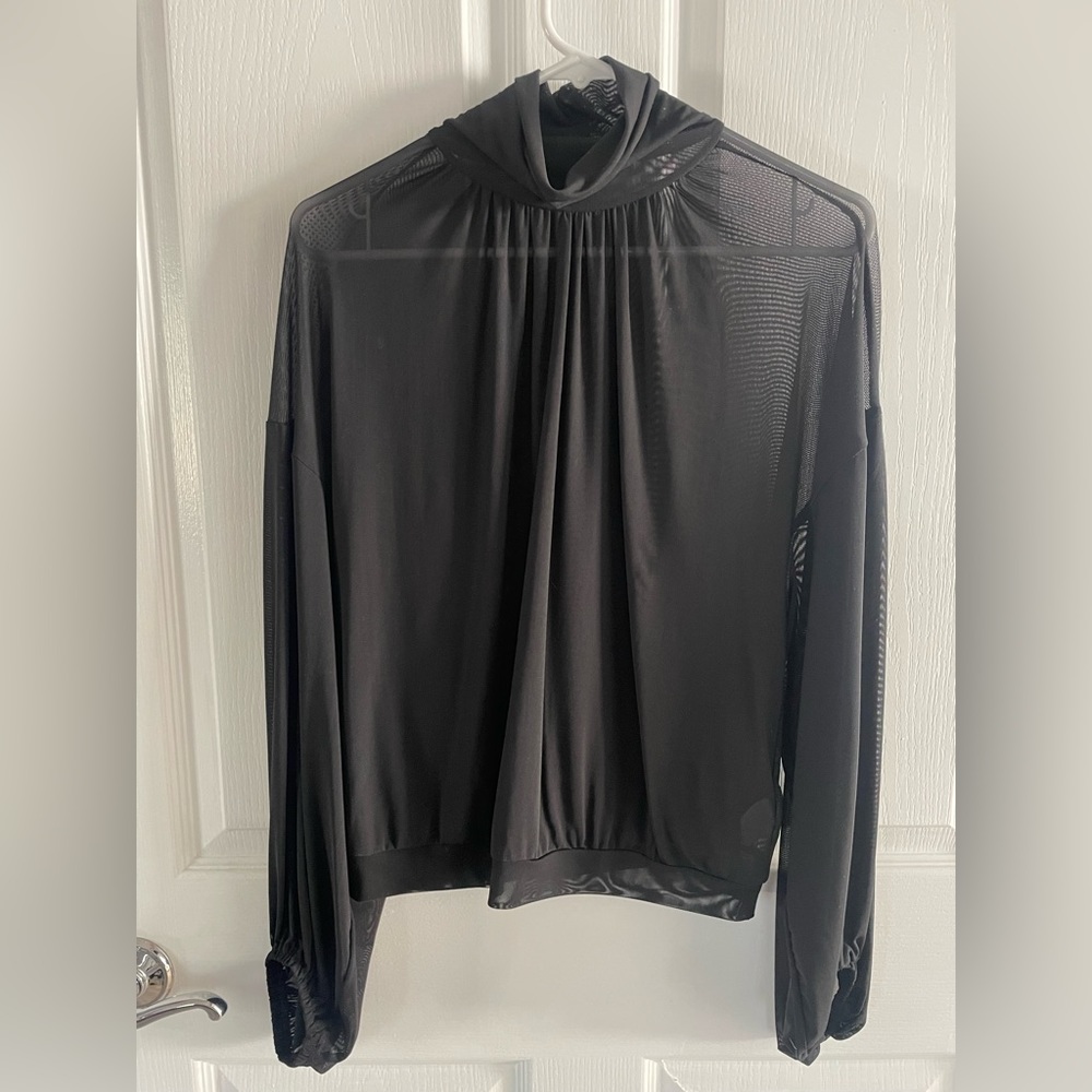 NWOT Express Mesh Gathered Mock Neck Blouson Sleeve Top - Picture 5 of 6